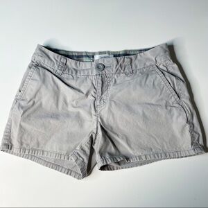 EUC Old Navy Gray Shorts Size 2 Low Rise 3” Inseam Chino Grey Flap Back Pockets